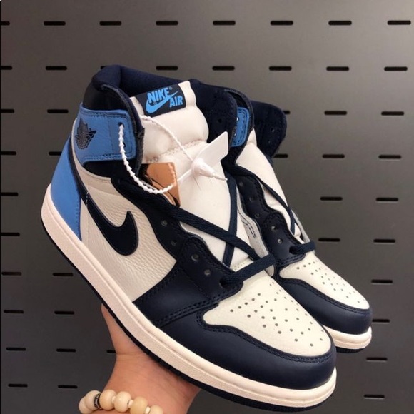 Jordan Obsidian 1s